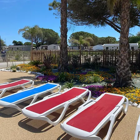 Camping Mobil 8 Personnes Climatisé 3 Avec Piscines Et à Pied à 500m à Canet-plage